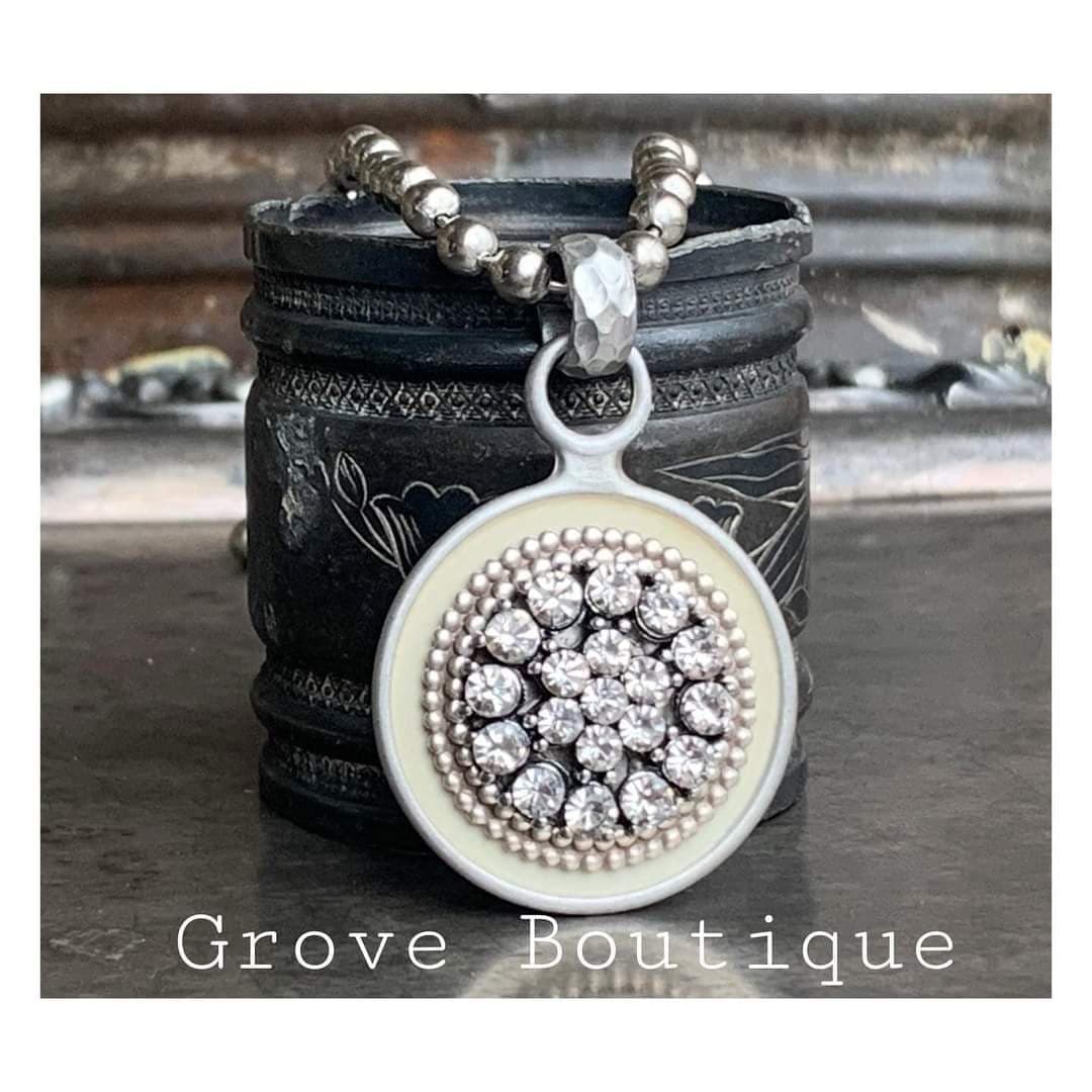 love.vintage Drop Cicrle Rhinestone Necklace