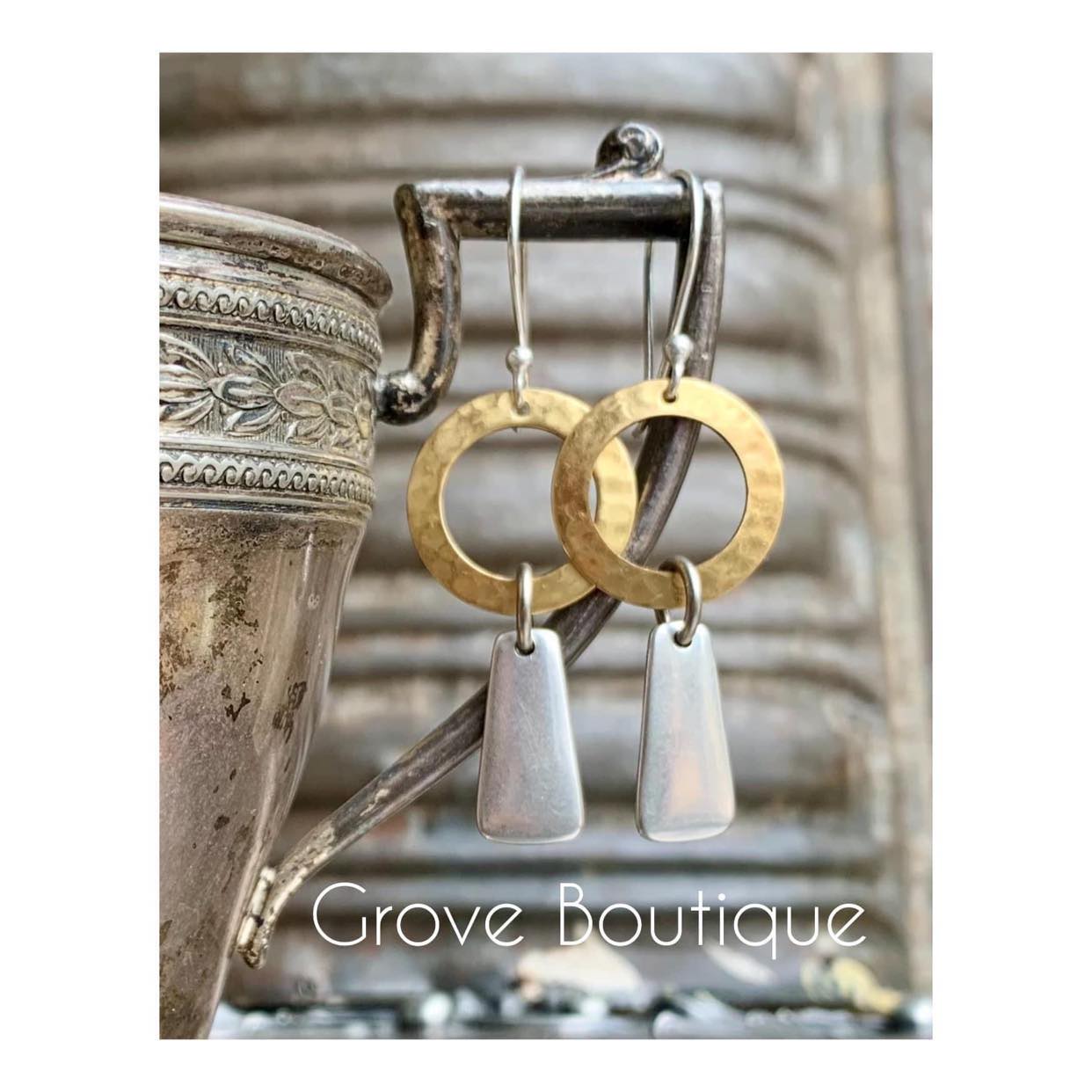 love.vintage Mixed Gold Silver Drop Circle Earrings