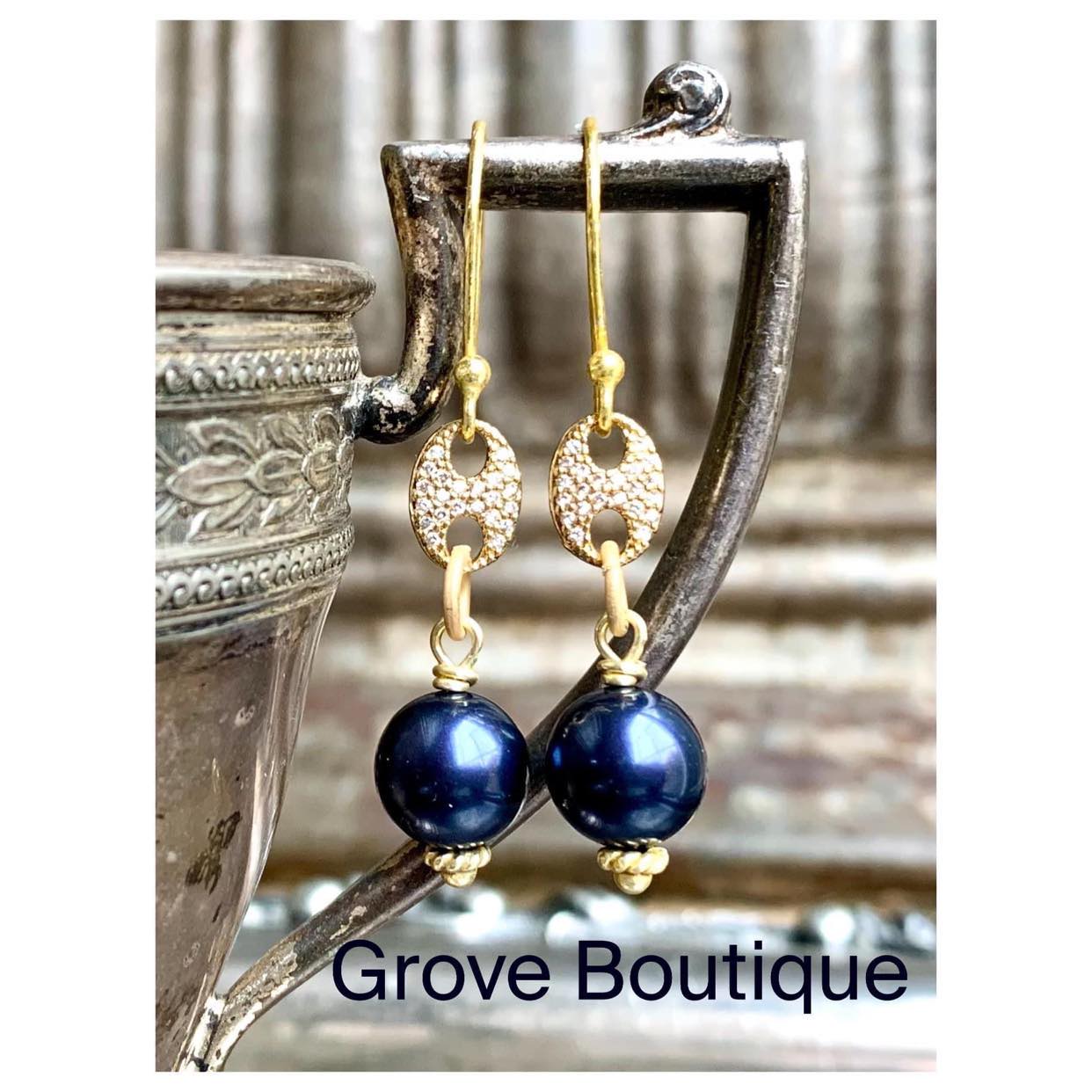 love.vintage Gold & Blue Pearl Drop Earrings